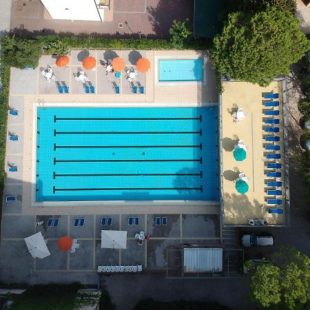 Condominio Res. Palace บิบิโอเน ภายนอก รูปภาพ