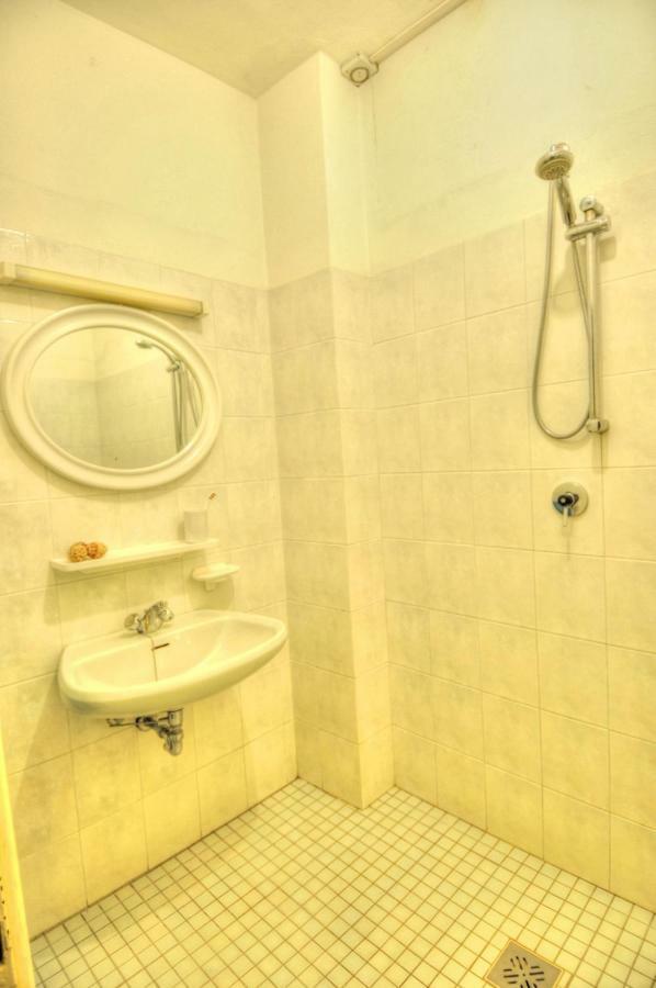 Condominio Res. Palace บิบิโอเน ภายนอก รูปภาพ
